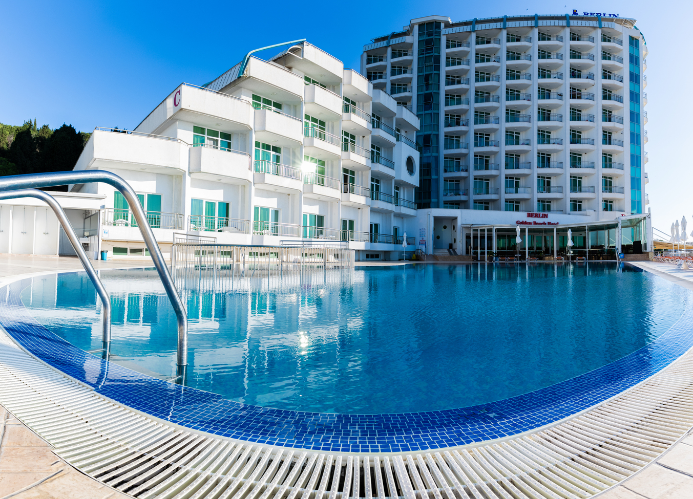 BERLIN GOLDEN BEACH